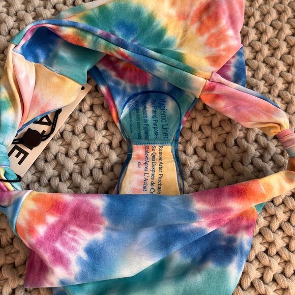 Skatie X Salty Blonde• ‘Salty’ Bikini Bottom in KINGSTON - Picture 10 of 13